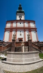 Věž kostela Nanebevzetí Panny Marie Polná (foto 2)