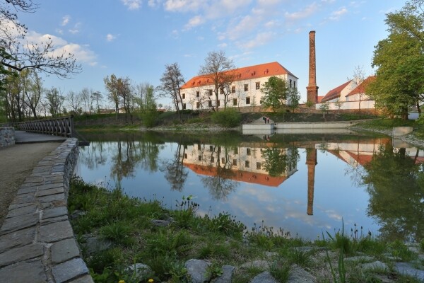 Schloss Valeč (Foto 1)