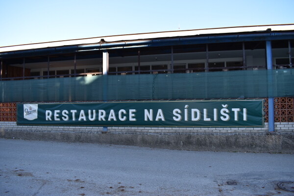 RESTAURACE NA SÍDLIŠTI (foto 1)