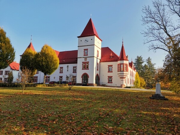 Údolím Bobrůvky panstvím Mitrovských (foto 1)