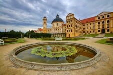 Okolím Jaroměřic nad Rokytnou na zámek a do pivovaru (foto 2)