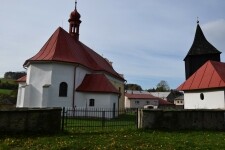 Kostel sv. Václava a dřevěná zvonice v Horním Studenci (foto 3)