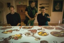 Prozkoumejte kraj kamene (foto 3)