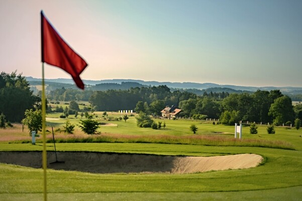 Zahrajte si golf v resortu nedaleko Telče (foto 1)