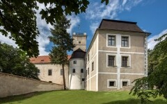 Zámek Police (foto 2)