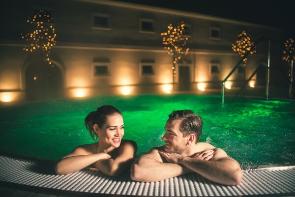 Z filmového pivovaru na wellness (foto 1)