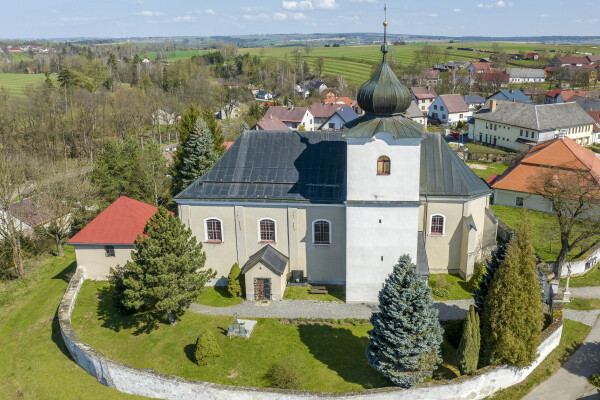 Kostnice v Nížkově (foto 1)