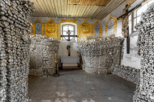 Kostnice v Nížkově (foto 2)