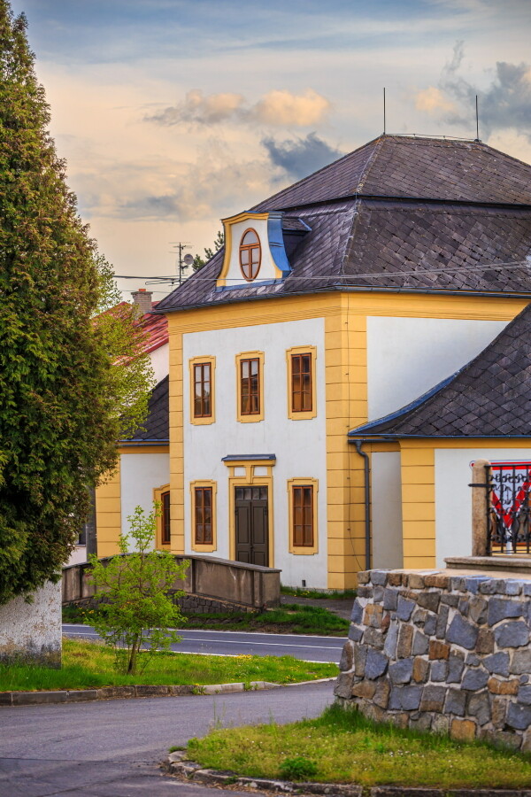 Panská hospoda Ostrov nad Oslavou (foto 1)