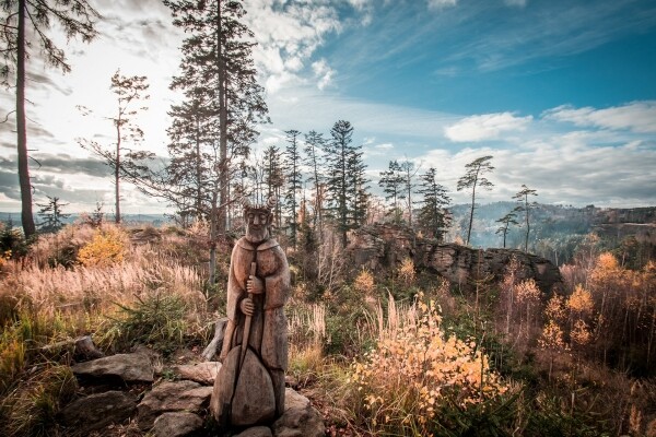 Z Mrákotína přes Bradlo na Hradisko (foto 1)