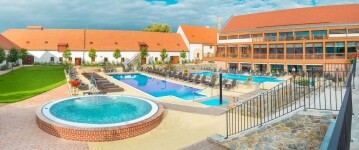 HOTEL ZÁMEK VALEČ (foto 4)