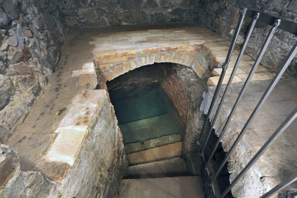 Rituální lázeň mikve (foto 1)