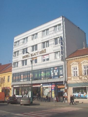 HOTEL ZLATÝ KŘÍŽ (foto 1)