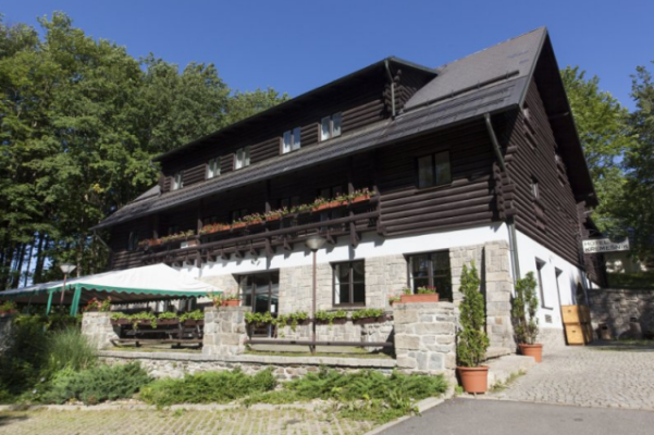POUTNÍ HOTEL KŘEMEŠNÍK (foto 1)