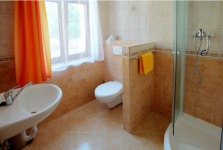 PENZION  A RESTAURACE POD VĚŽÍ (foto 2)