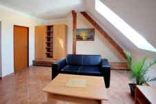 PENZION  A RESTAURACE POD VĚŽÍ (foto 4)