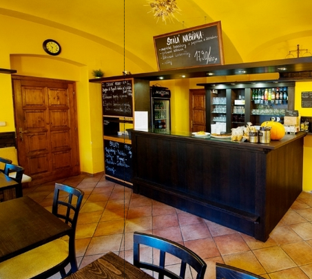 LUCKY'S VEGE BISTRO (foto 1)