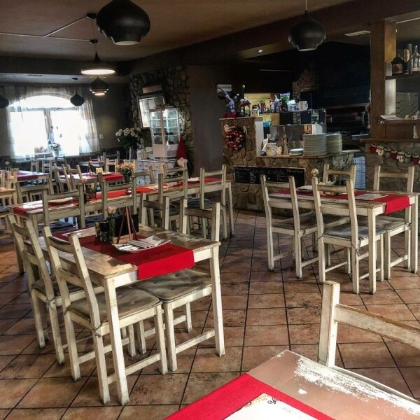 PIZZERIA A RISTORANTE PEPERONE (foto 1)