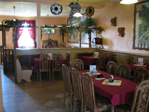 RESTAURACE CORRIDA (foto 1)