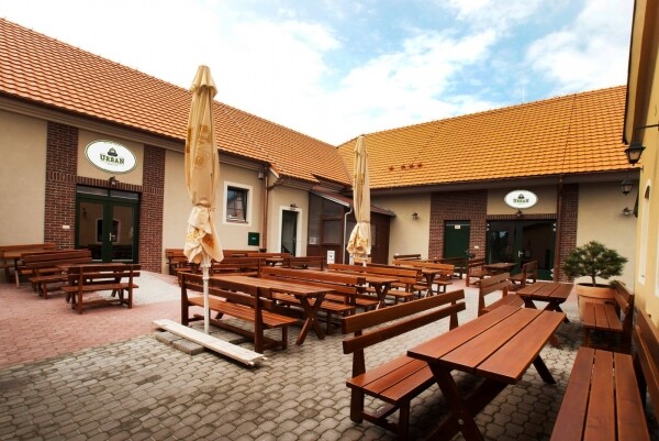 CENTRUM LIHOVAR (foto 1)