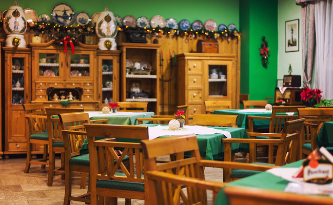 RESTAURACE FÓRUM (foto 1)