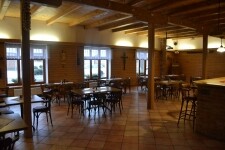 RESTAURACE MOHELENSKÝ DVŮR (foto 2)