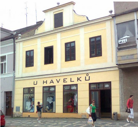 DOMÁCÍ JÍDELNA (foto 1)