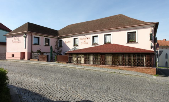 RESTAURACE U JIŘÍHO (foto 1)