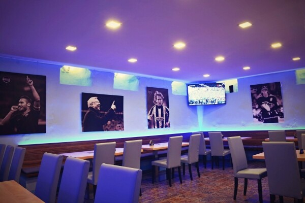THE LEGENDS - RESTAURANT & PUB (foto 1)