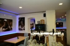 THE LEGENDS - RESTAURANT & PUB (foto 3)