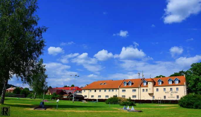 RESTAURACE RUSTIKAL (foto 1)