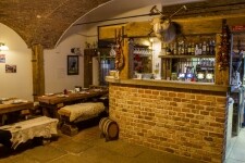 RESTAURACE HOSPODÁŘSKÝ DVŮR BOHUSLAVICE (foto 4)