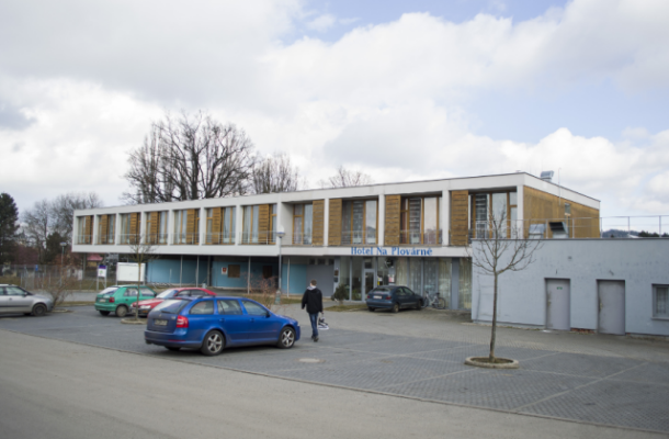 RESTAURACE NA PLOVÁRNĚ (foto 1)