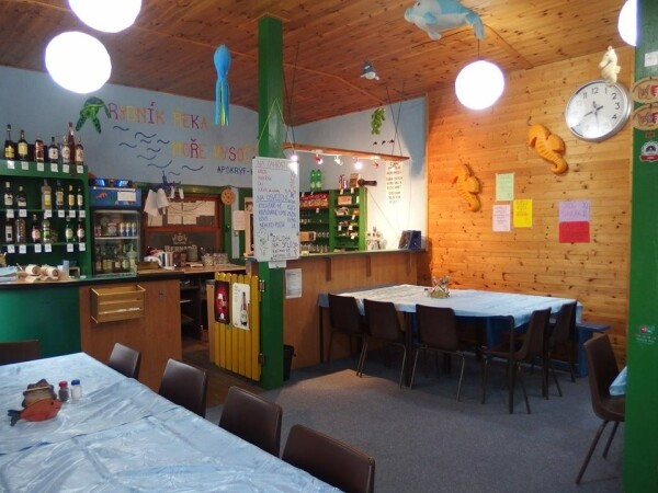 Restaurace Moře u rybníka Řeka (foto 1)