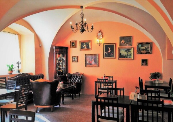 Zámecká kavárna Ladureé (foto 1)