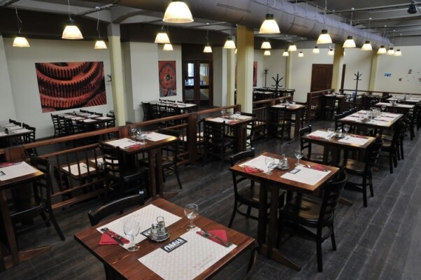 Fabrika pizzeria & bowling (foto 1)