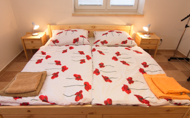 RED PINE APARTMENTS (foto 1)