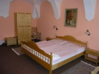 HOTEL A RESTAURACE U BÍLÉHO KONÍČKA (foto 3)