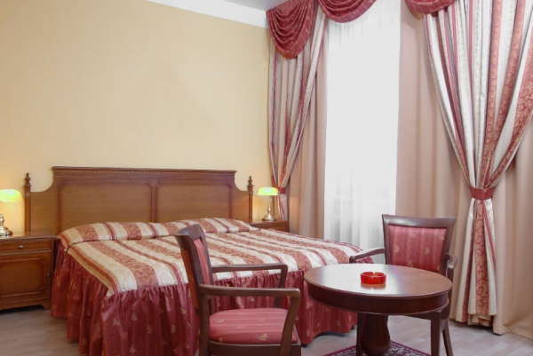 HOTEL U RAUŠŮ (foto 1)