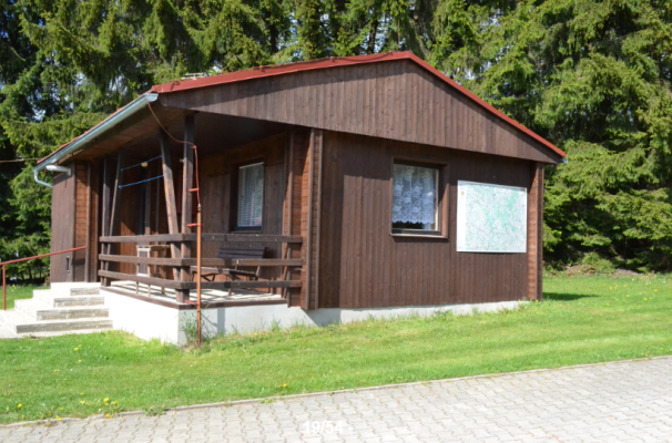 REKREAČNÍ ZAŘÍZENÍ NA MÝTINCE (foto 1)