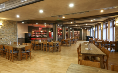 RESTAURACE REBEL NA FARSKÝCH (foto 5)