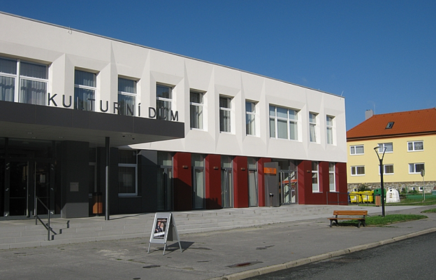 RESTAURACE CLUB (foto 1)