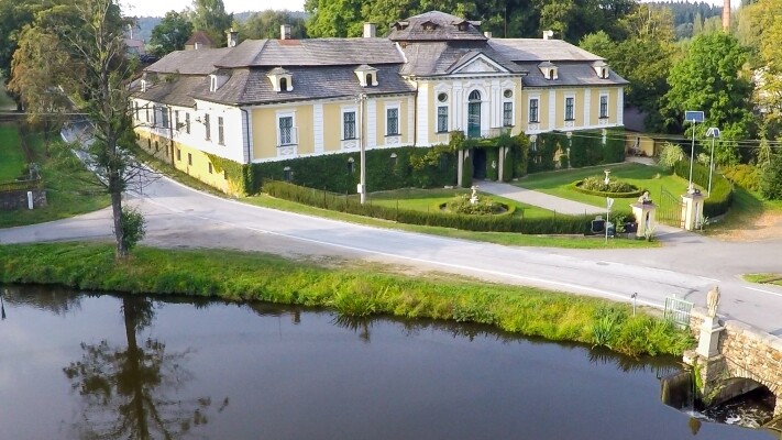 Zámek Úsobí (foto 1)