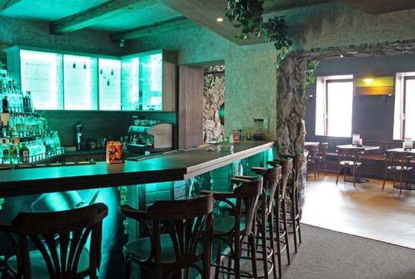 BOWLING BAR 420 (foto 1)