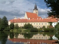Kostel Jména Ježíš Telč (foto 2)
