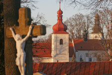 Farní kostel sv. Martina Třešť (foto 2)