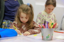 17425600831526-kurz-tvoriva-hra-pro-nejmensi-zamek-z-dar-49