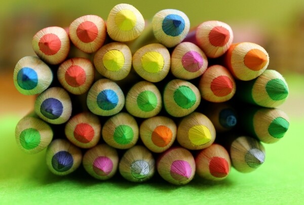 crayons-g9025d2190-1280-1
