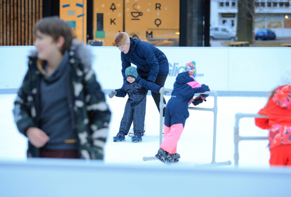 Vánoční kluziště v Humpolci (foto 1)