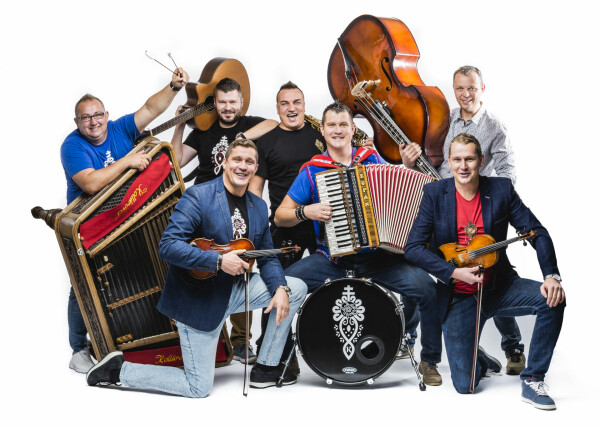 Koncert - Kollárovci (foto 1)